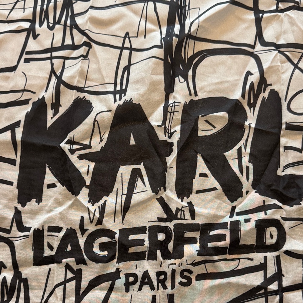 NWT Karl Lagerfeld Graphic Black and White Scarf - Picture 4 of 6